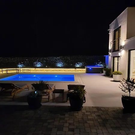 Moretto With Private Swimming Pool And Jacuzzi Viskovo