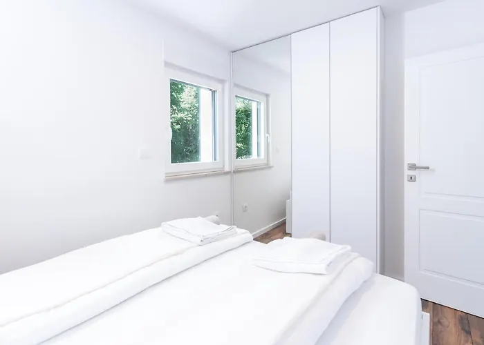 Villa Moretto With Private Pool & Jacuzzi - Rijeka Area *