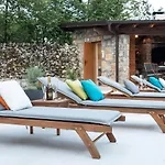 Moretto With Private Pool & Jacuzzi - Rijeka Area