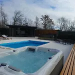 Moretto With Private Pool & Jacuzzi - Rijeka Area Vila Viskovo