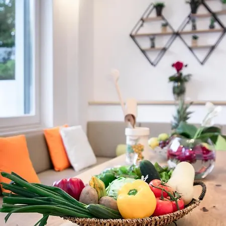 Moretto With Private Swimming Pool And Jacuzzi