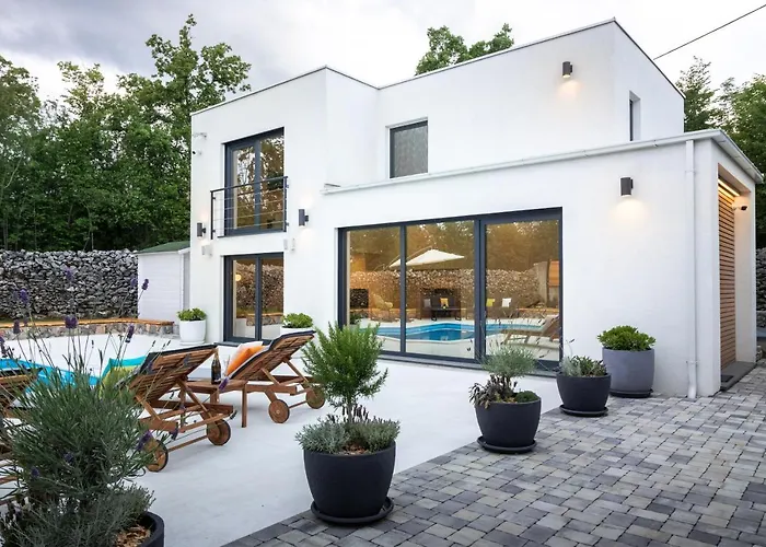 Villa Moretto With Private Pool & Jacuzzi - Rijeka Area Βίλα *