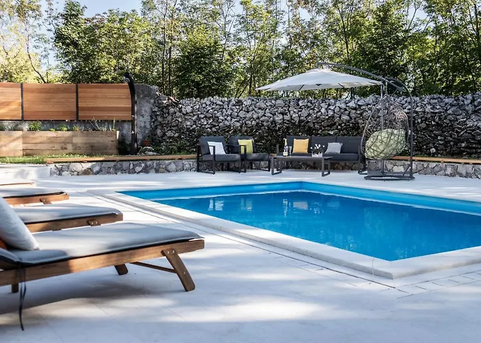 Villa Moretto With Private Pool & Jacuzzi - Rijeka Area