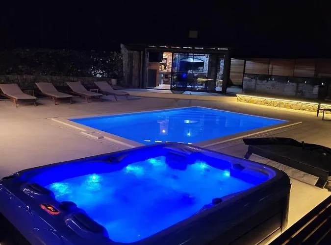 Villa Moretto With Private Pool & Jacuzzi - Rijeka Area Βίλα